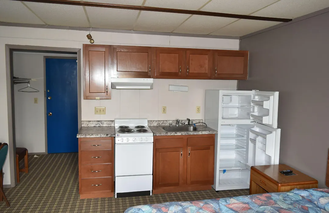 Countryside Inn-1