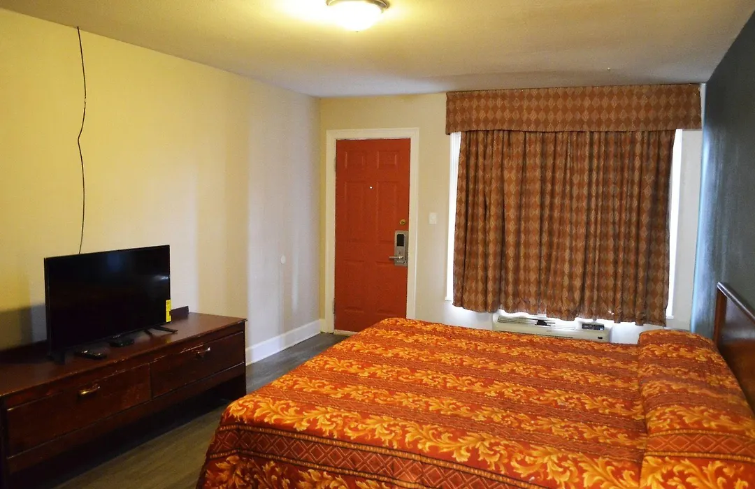 Budget Inn-1