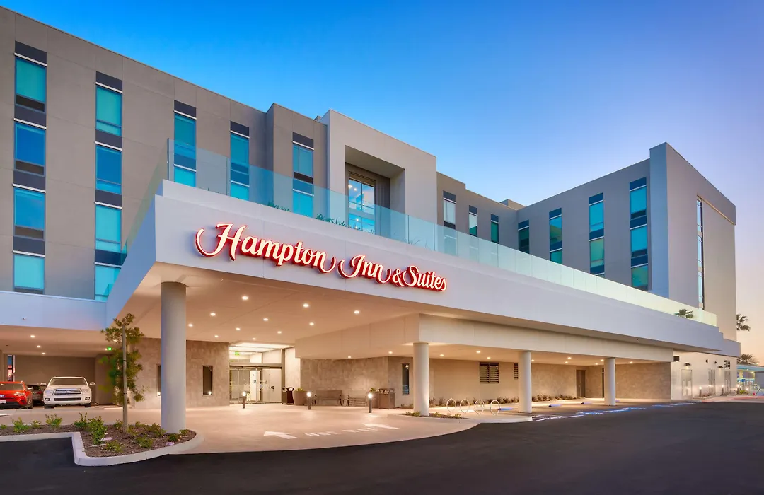 Hampton Inn & Suites Anaheim Resort Convention Center-1