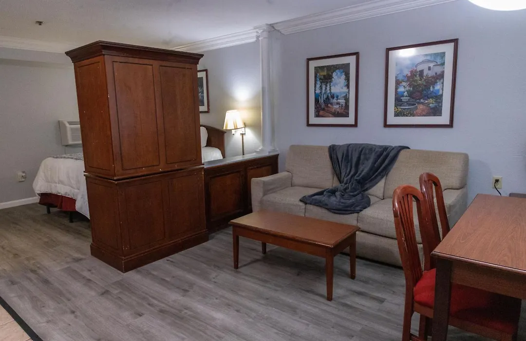 Homestead Lodge Apart Hotel-1