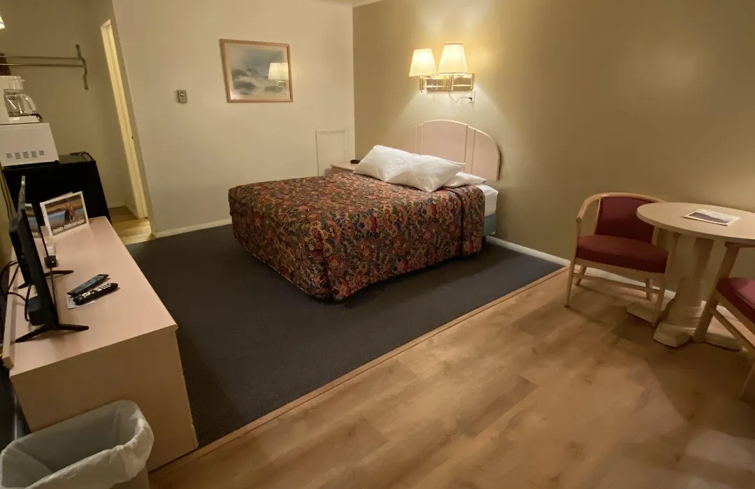 Birchwood Inn-1