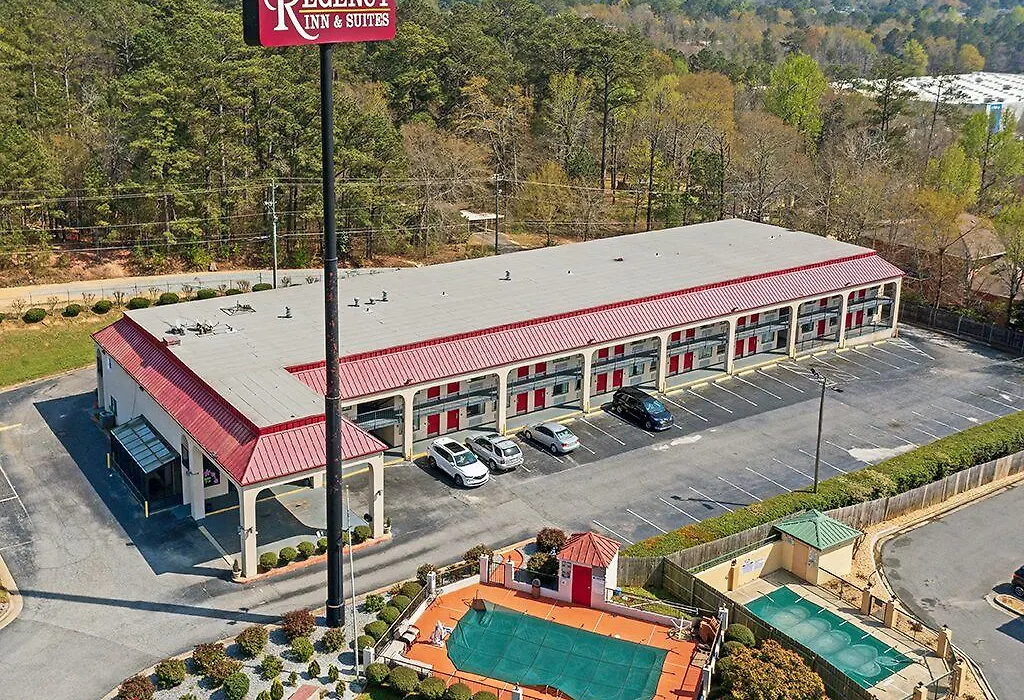 Regency Inn & Suites-1