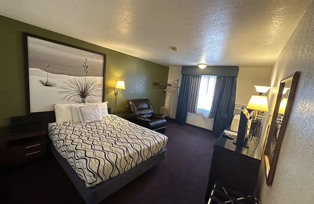Simple Rewards Inn-1