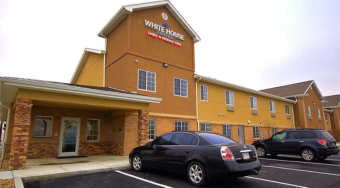 White House Suites-1