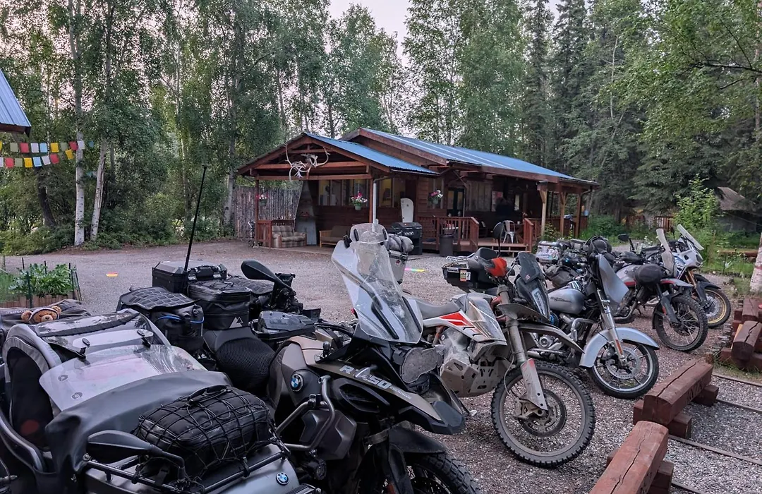 Sven'S Basecamp Hostel-1