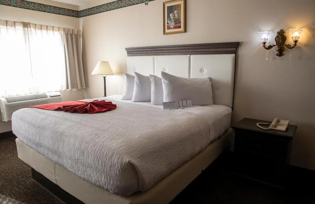 Hotel Grand Victorian-1