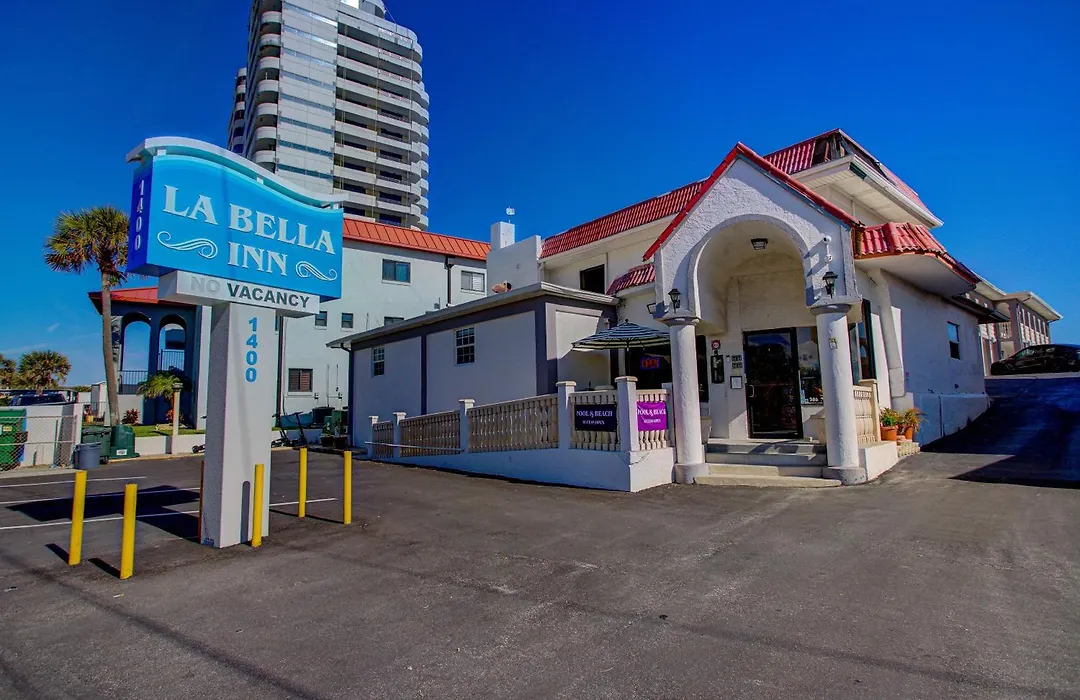 La Bella Inn - Pool Open-1
