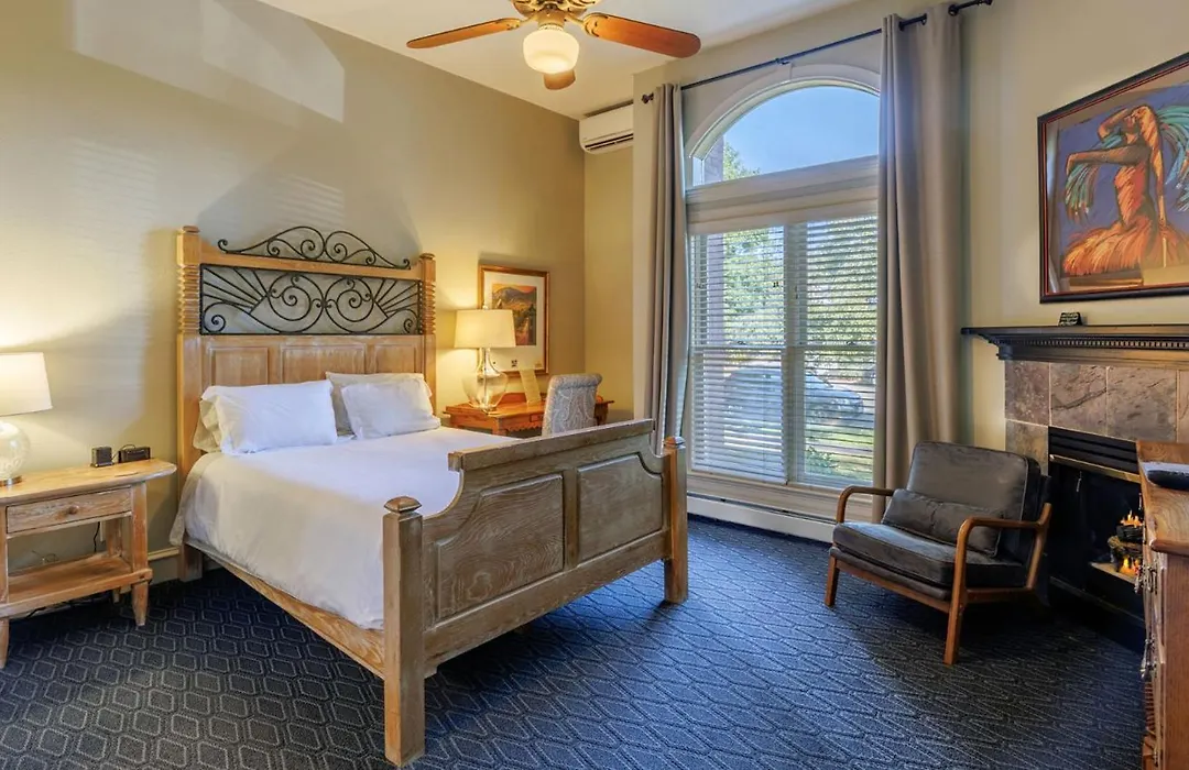 The Bradley Boulder Inn-1