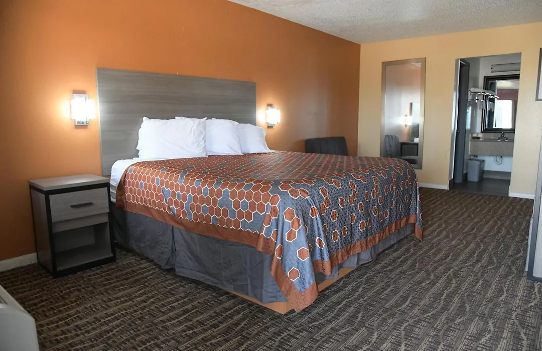 Royal Inn-1