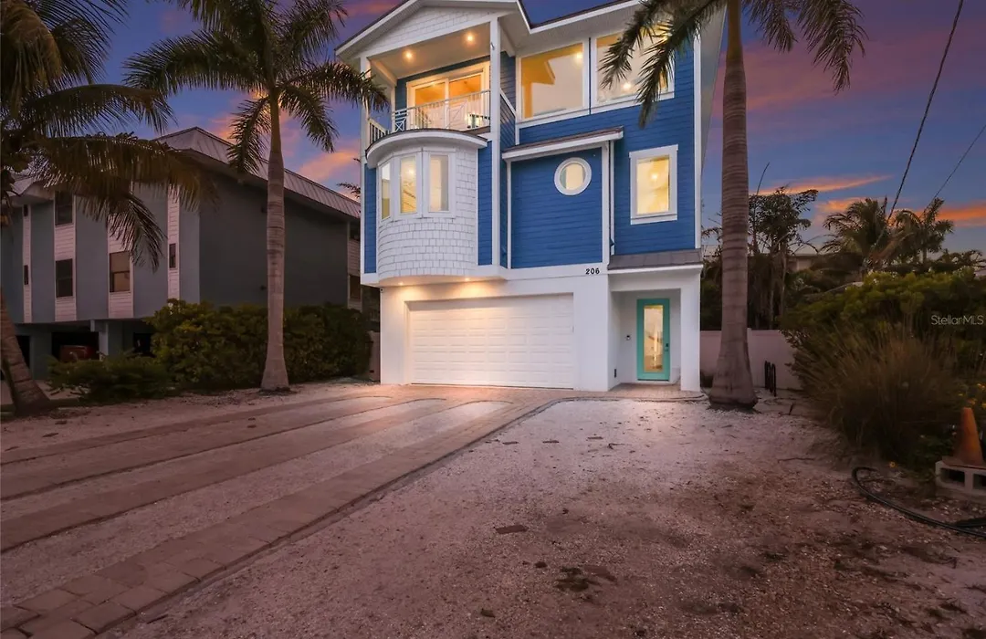 Luxury Vacation Home! Add A Golf Cart!!-1