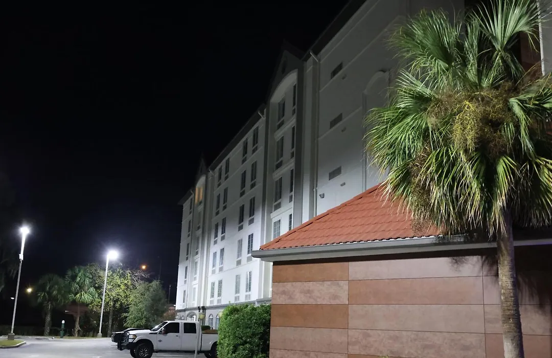 La Quinta Inn And Suites By Wyndham, Ocala-1