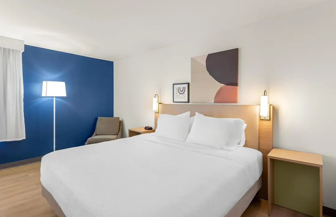 Spark By Hilton Matteson Chicago I 57-1