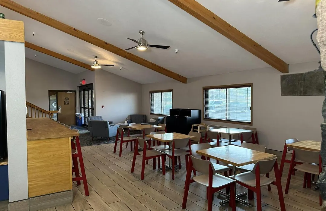 Americinn By Wyndham Sioux Falls-1