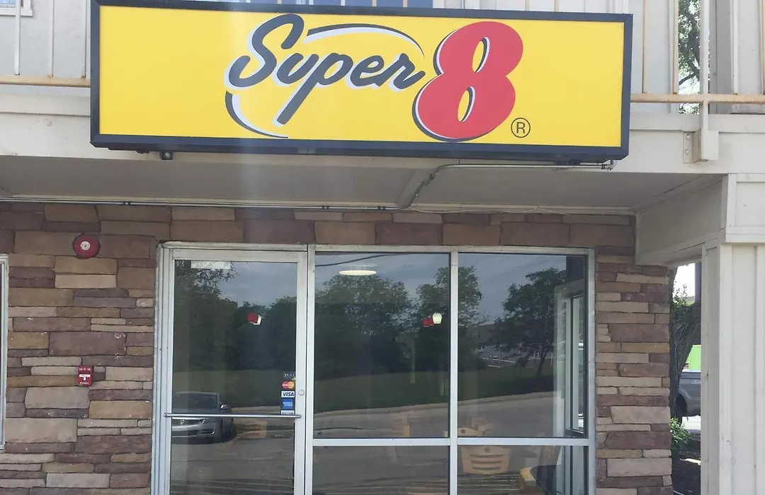 Super 8 By Wyndham Florence-1