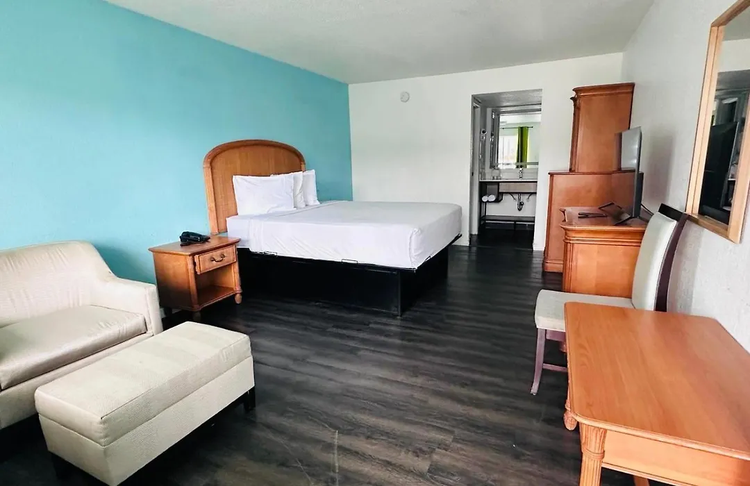 Rodeway Inn Clearwater - Central-1