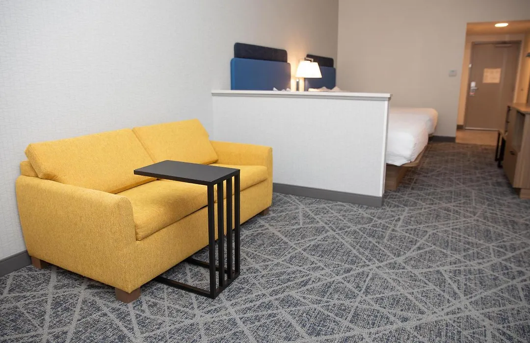Hampton Inn Shrewsbury-1