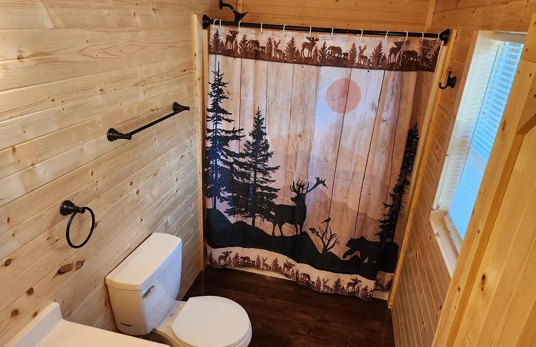 Freedom Ridge Cabins-1