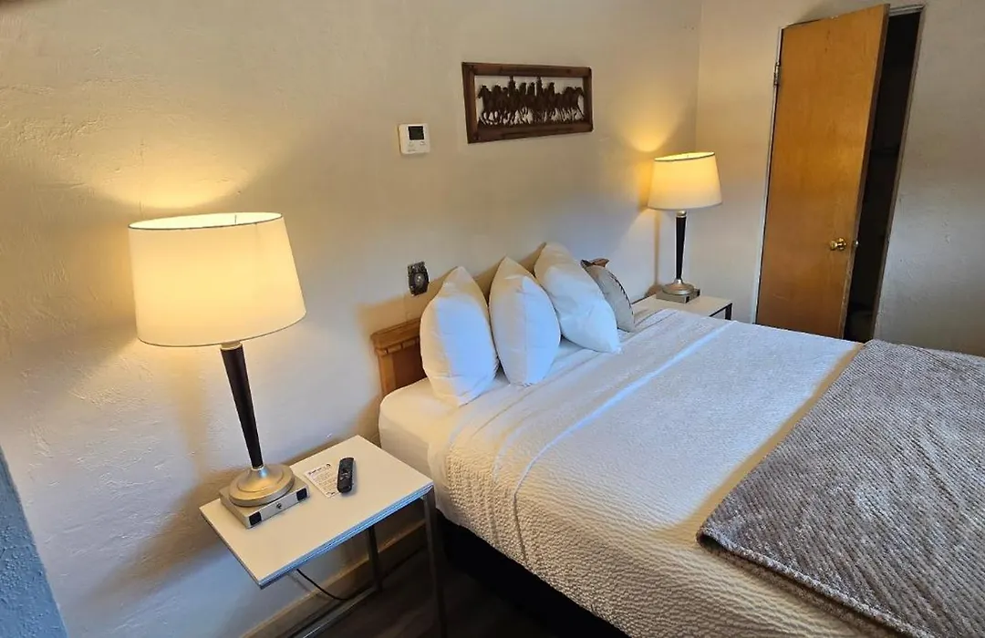 Alpine Trail Ridge Inn-1