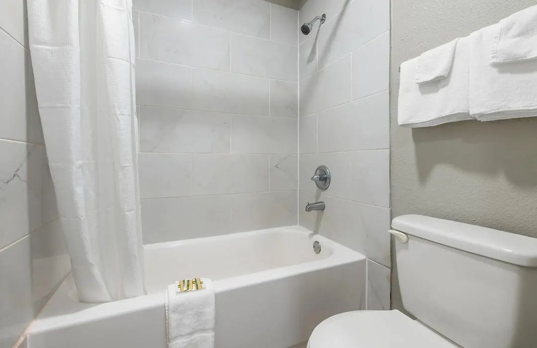 Rodeway Inn & Suites Jefferson-1