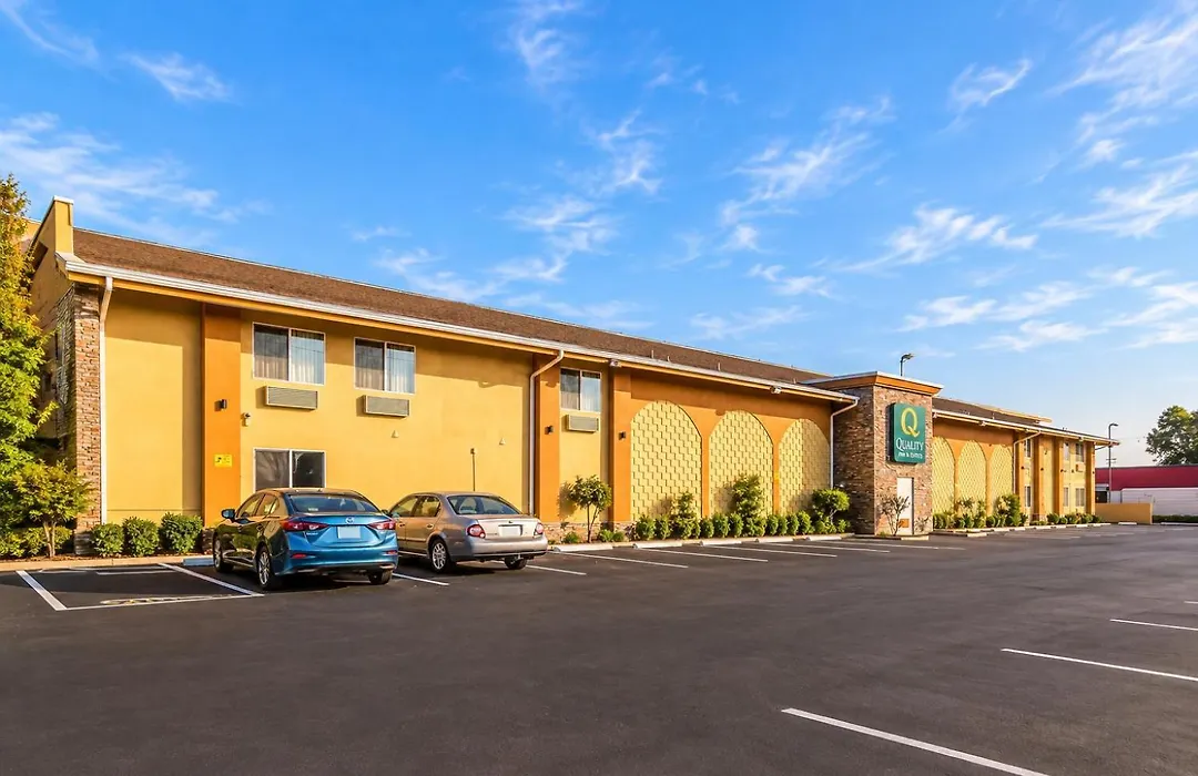 Quality Inn & Suites Near Downtown Bakersfield-1