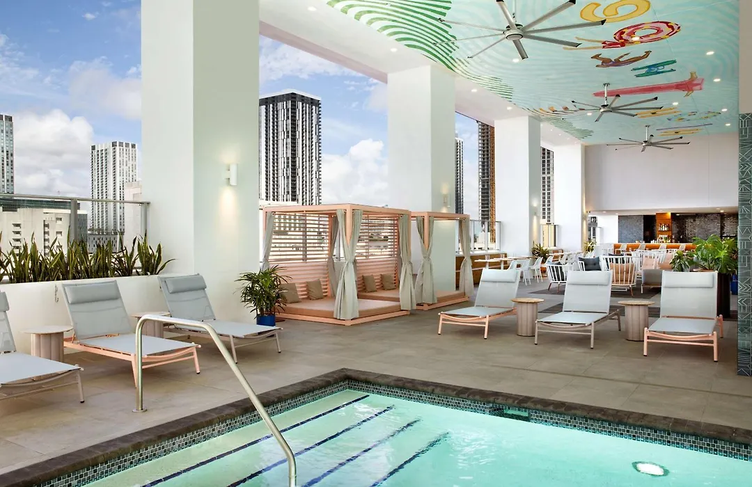 Yotelpad Miami-1