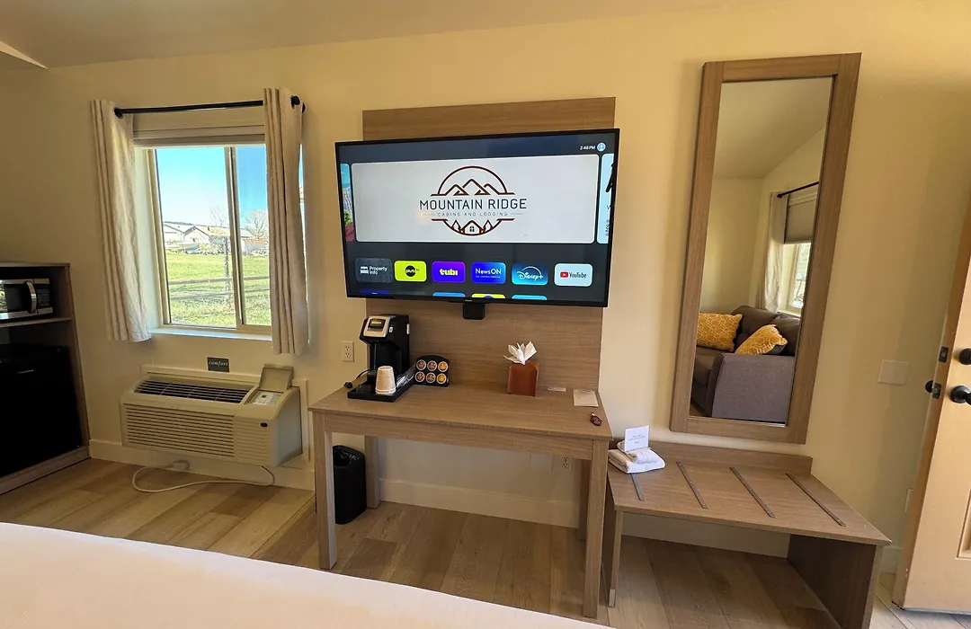 Mountain Ridge Cabins & Lodging Between Bryce And Zion National Park-1