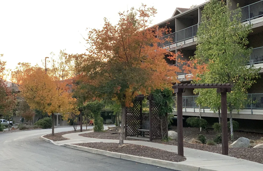 Yosemite View Lodge-1