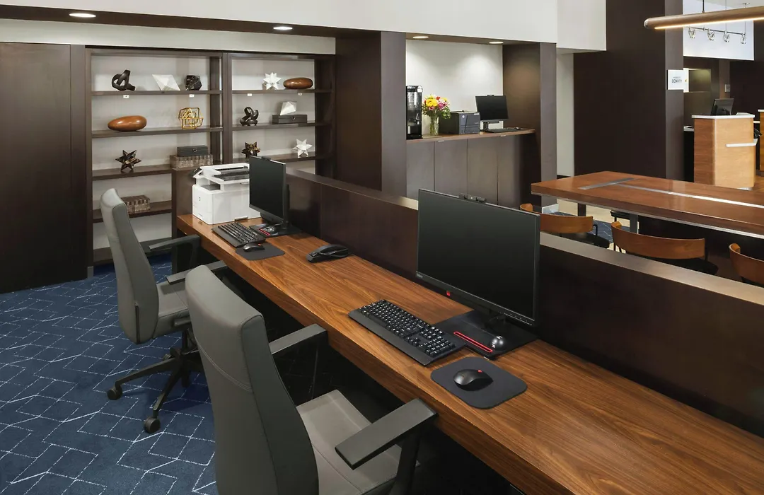 Courtyard By Marriott Fishermans Wharf-1
