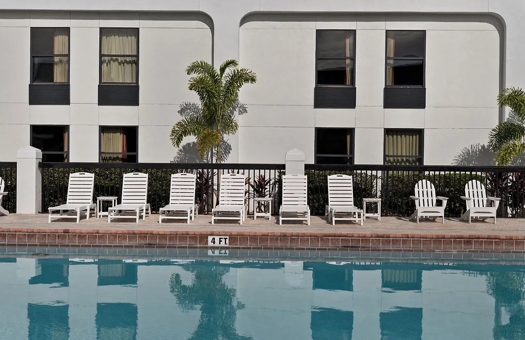Ramada By Wyndham Orlando Florida Mall-1