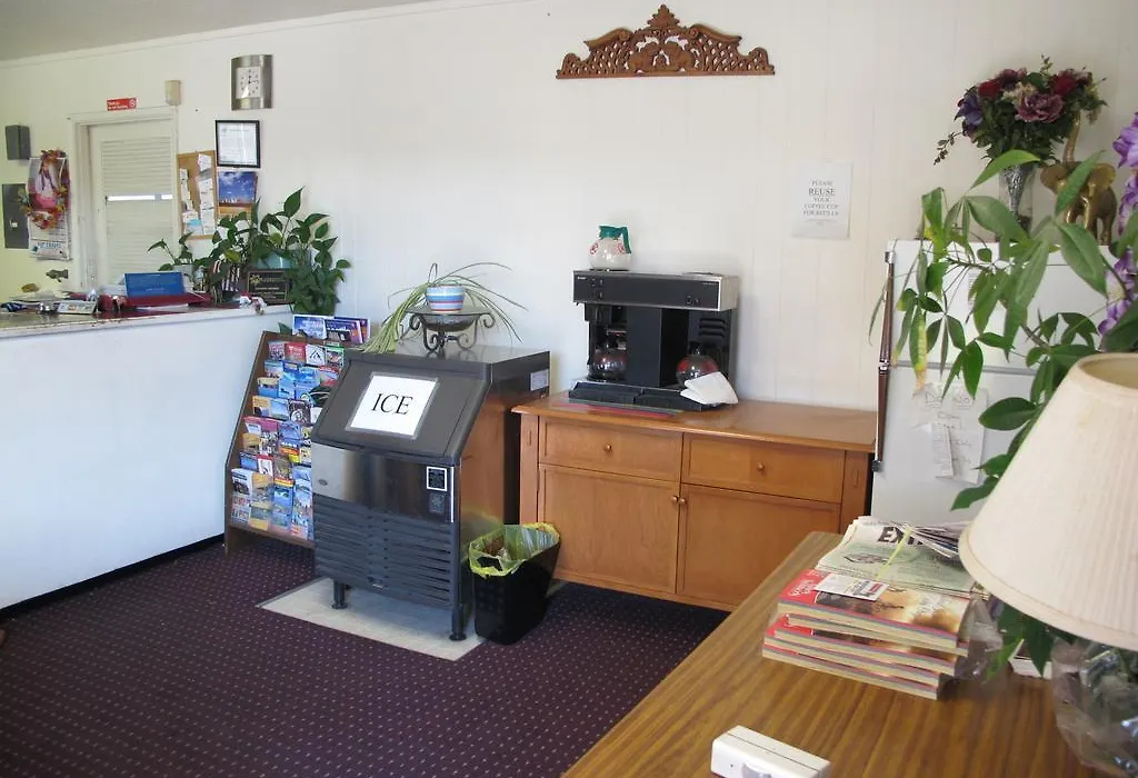 Economy Inn Ontario-1