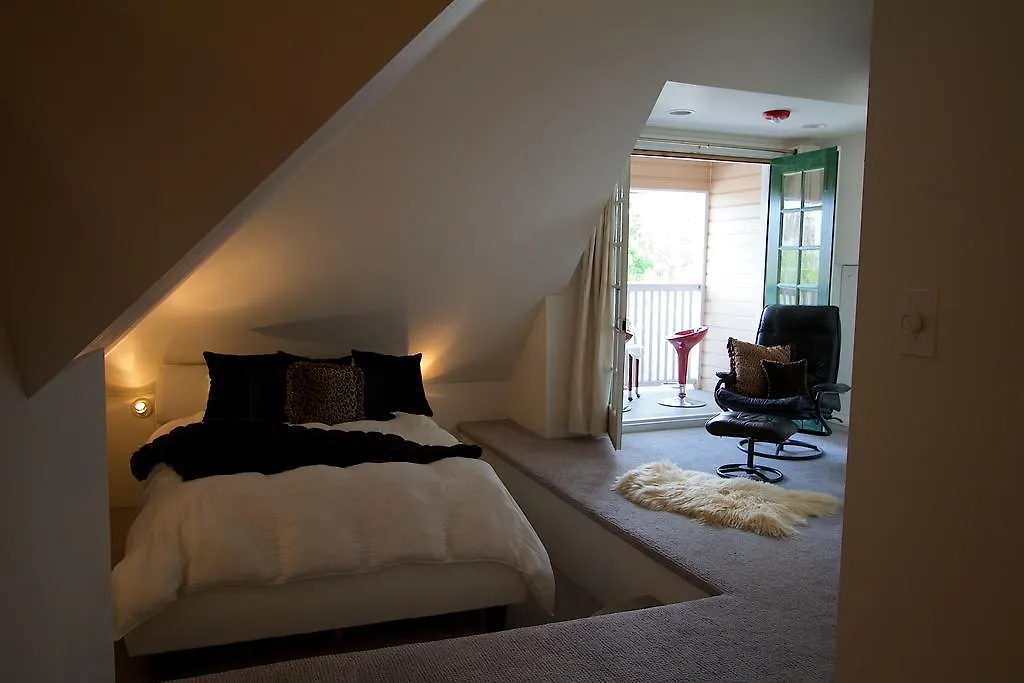 Cobb Lane Bed And Breakfast-1