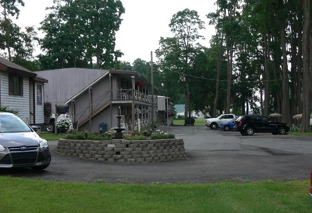 Locust Grove Motel-1