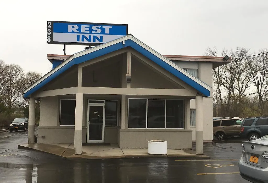 Utica Rest Inn-1