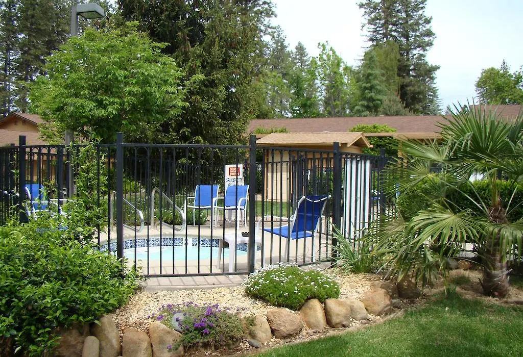 Ponderosa Gardens Motel-1
