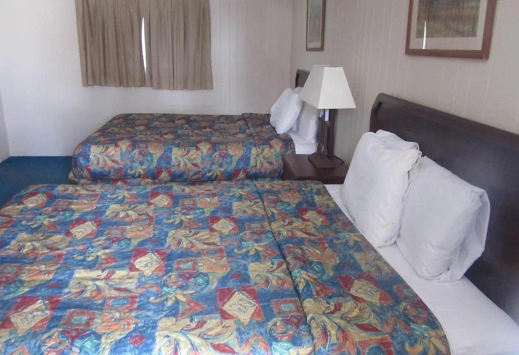 Arrowhead Motel Gillette-1