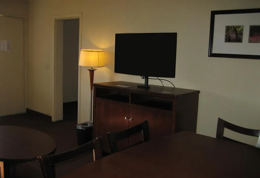 Relax Inn-1