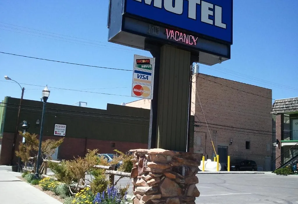 Jailhouse Motel And Casino-1