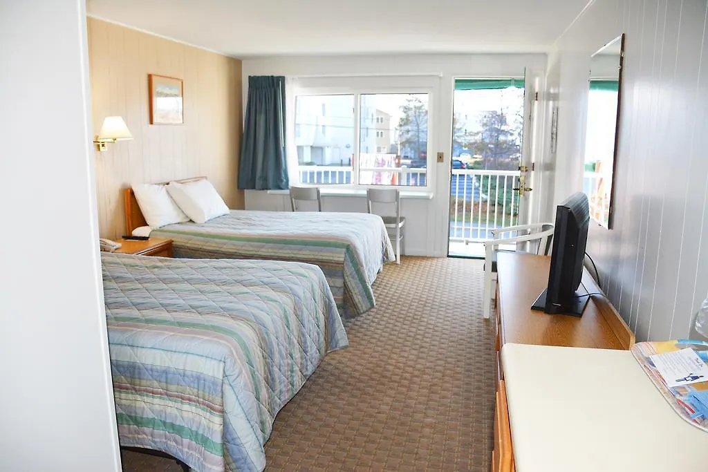 Crest Motel-1
