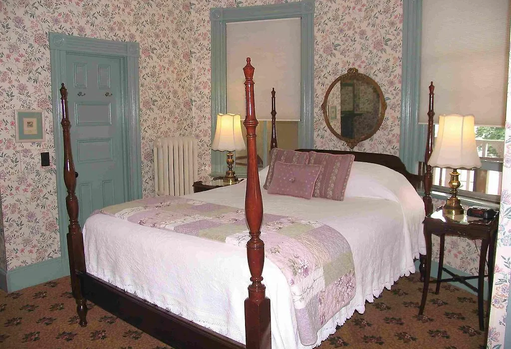 Castlemaine Inn-1
