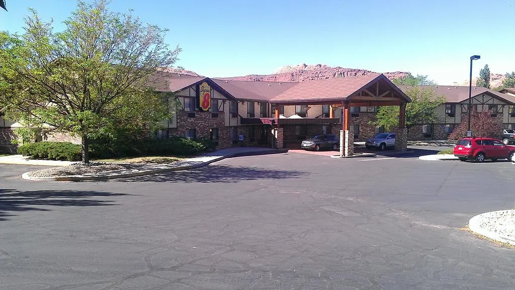 Super 8 By Wyndham Moab-1