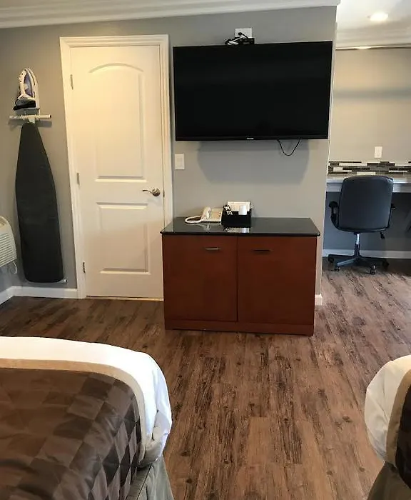 Rex Motel-1