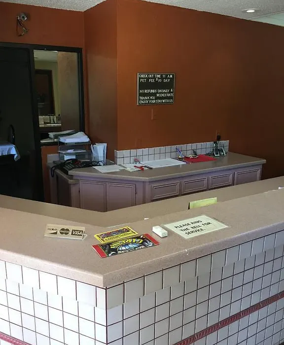 Executive Inn-1