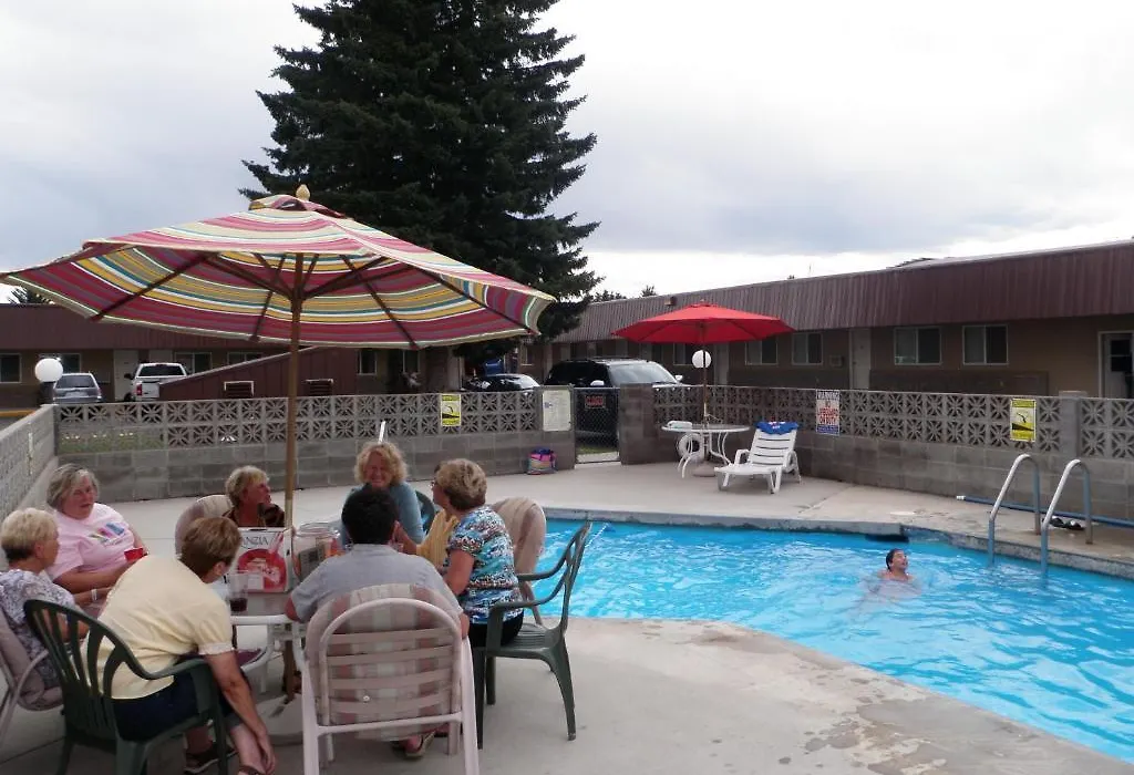 Rainbow Motel-1