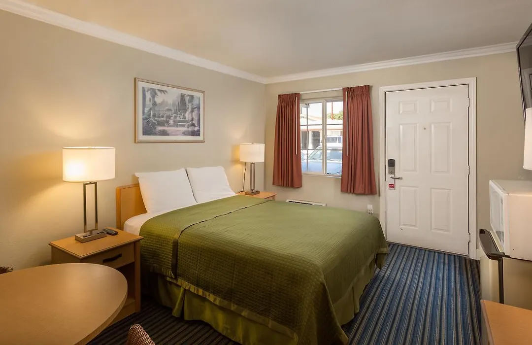 Harbor Motel-1