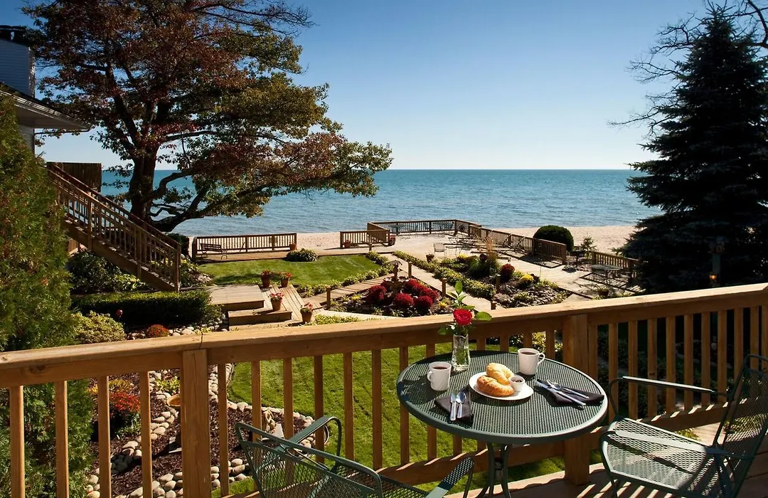 Huron House-1