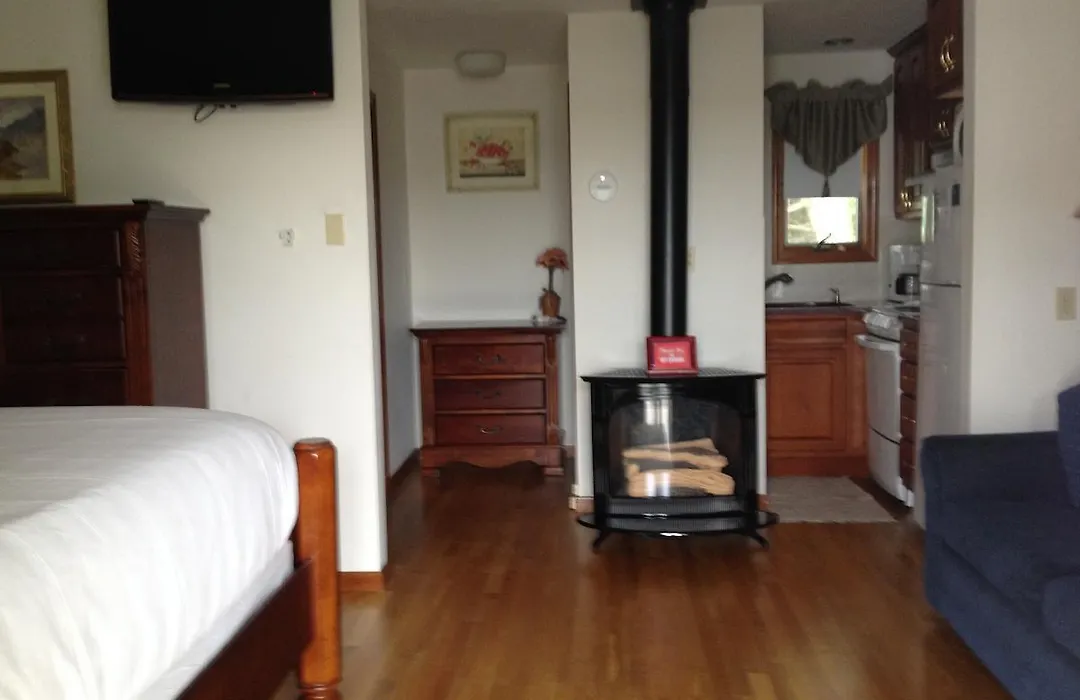 Blue Shutters Inn Carriage House Studios-1