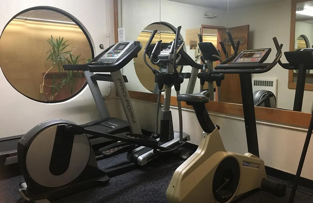 Ramada By Wyndham Portland Airport-1