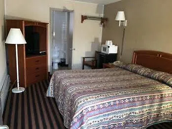 Economy Inn-1