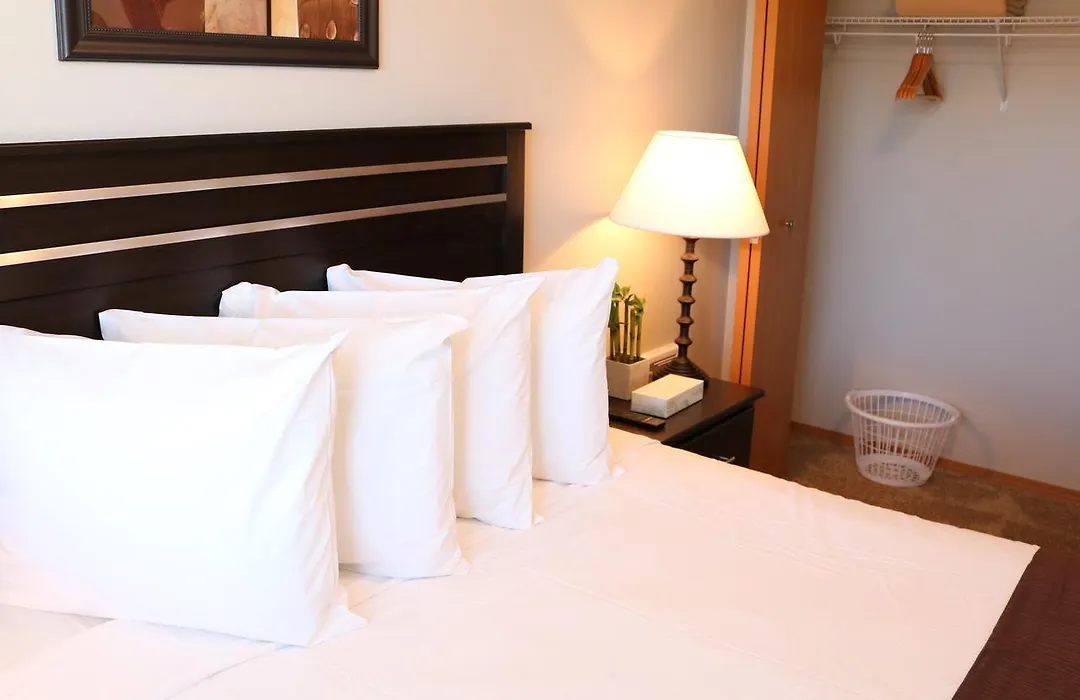 Autumn Leaf Suites-1