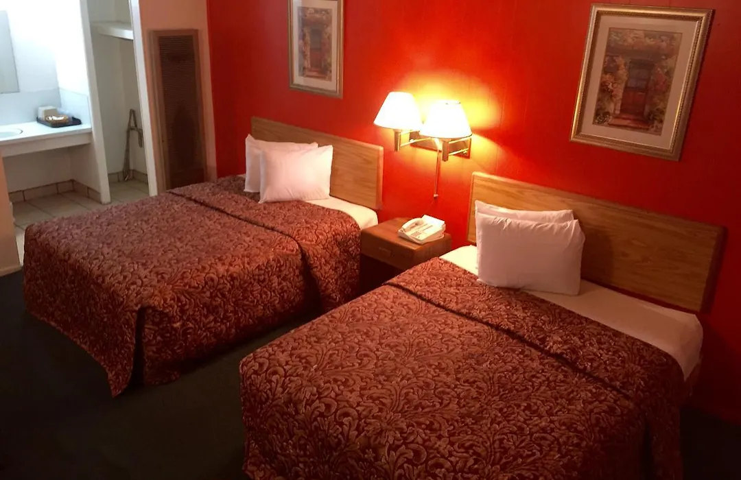 Cherokee Inn-1